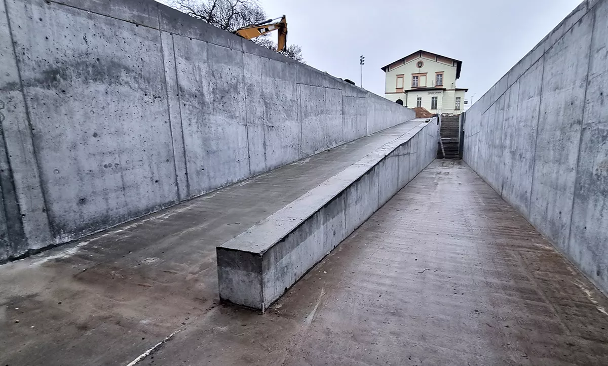 Tunel pod torami w Dobiegniewie